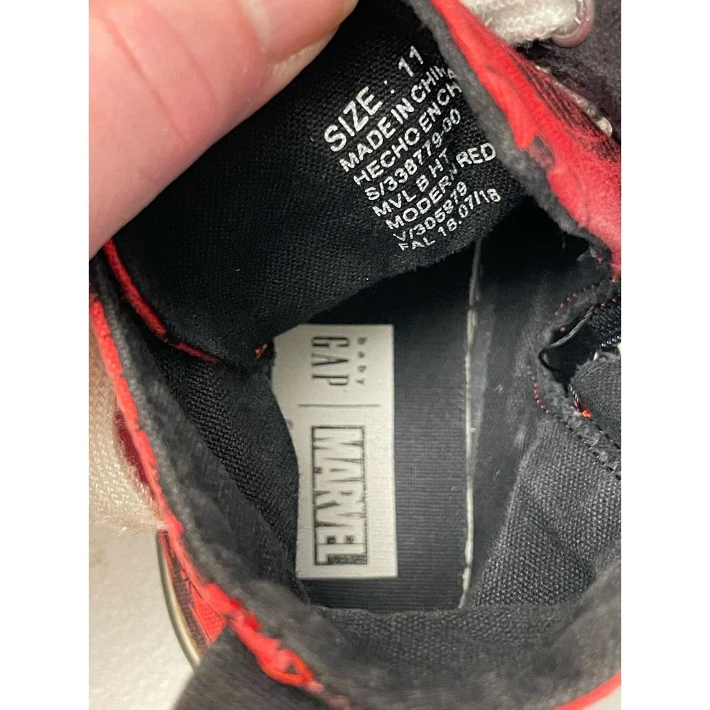 GAP Spiderman‎ high top youth shoes size 11 lace up zip side red black